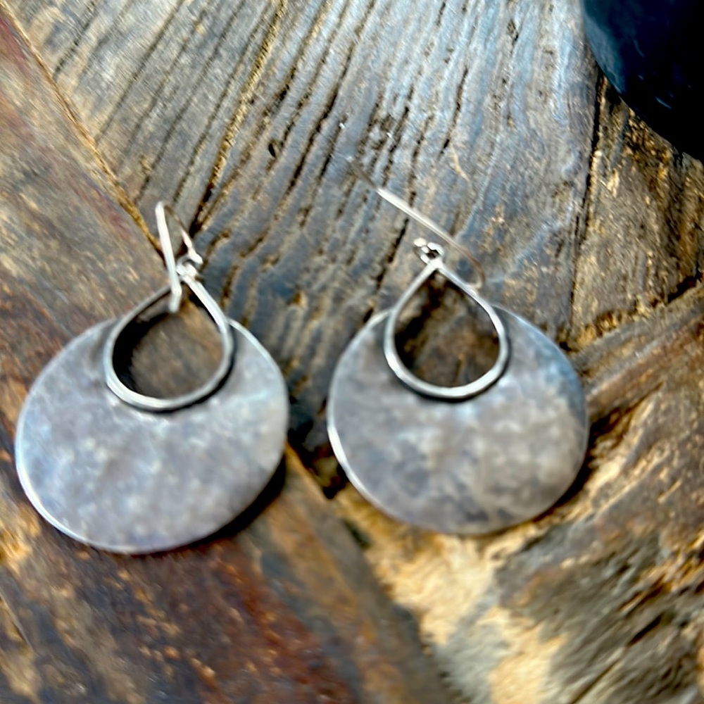 Silpada preowned earrings in excellent shape